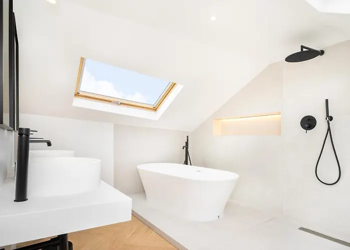 Apartamento Whome | Luxury Duplex Prime Location Great For Families *